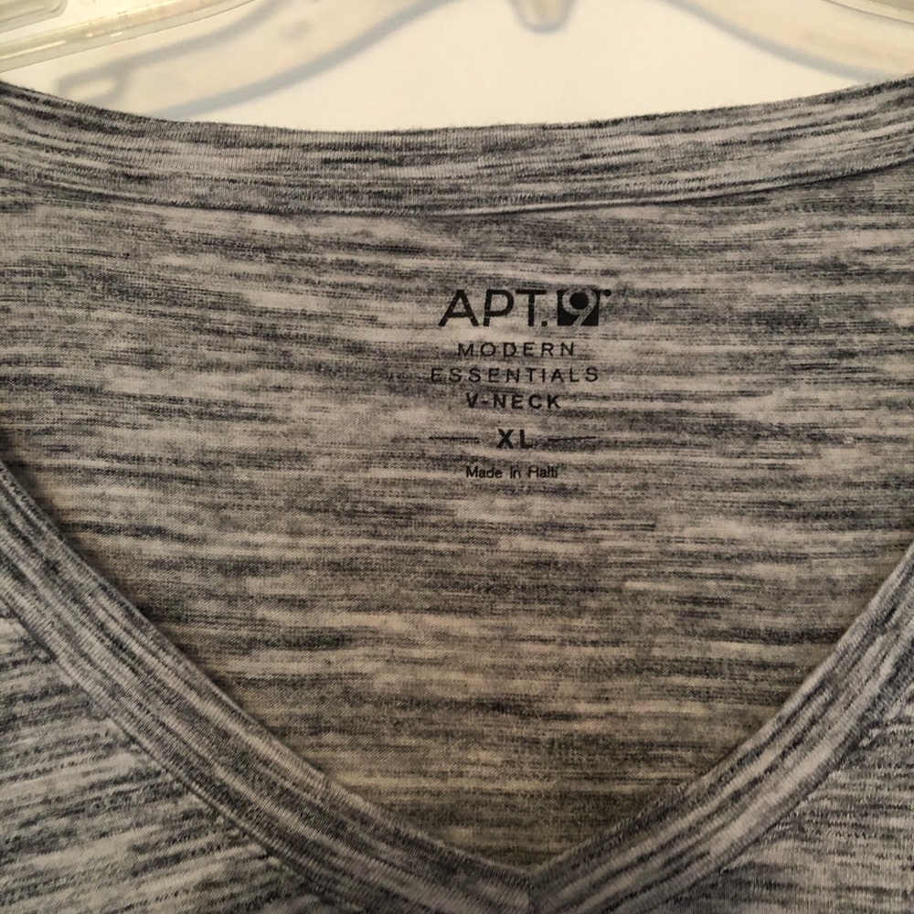 Blouse - Picture 2 of 2